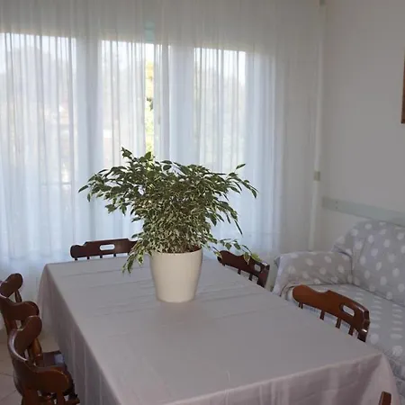 アパート Splendid In In A Great Location In Lignano Pineta リニャーノ・サッビアドーロ