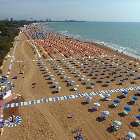 Splendid In In A Great Location In Lignano Pineta リニャーノ・サッビアドーロ